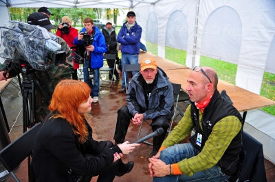Second day, casting competions, rain rain and Kharlovka speech